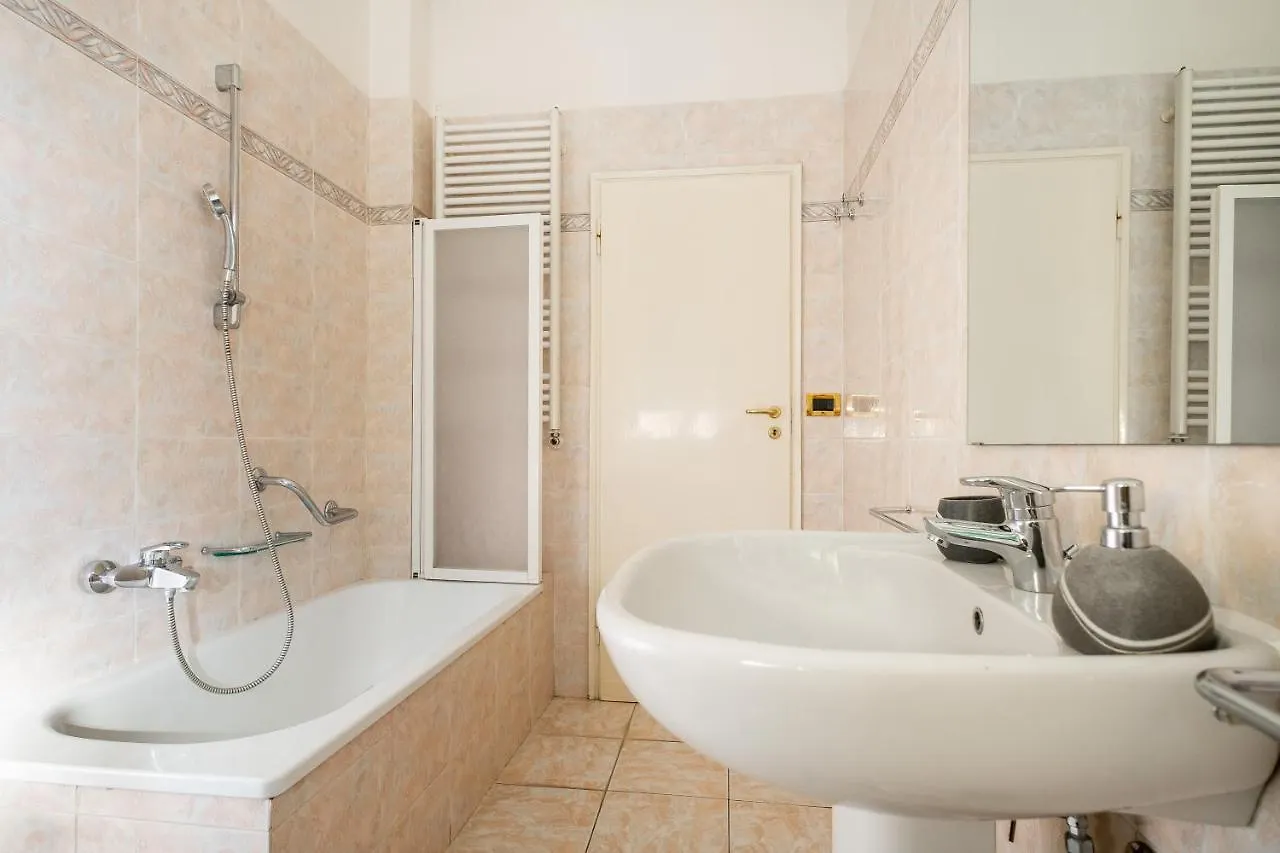 Apartment Z8 Comfort In The Heart Of Bologna